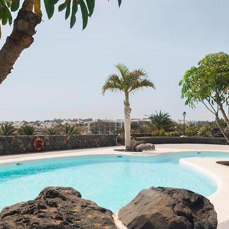 Ferienwohnung Apartamento Om Con Piscina Y Vistas Al Mar Costa Teguise Exterior foto